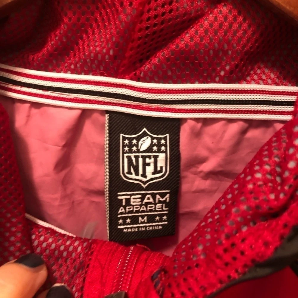 Atlanta Falcons NFL Team Apparel Zip Up Hoodie Windbreaker SZ. M Black Red Mens